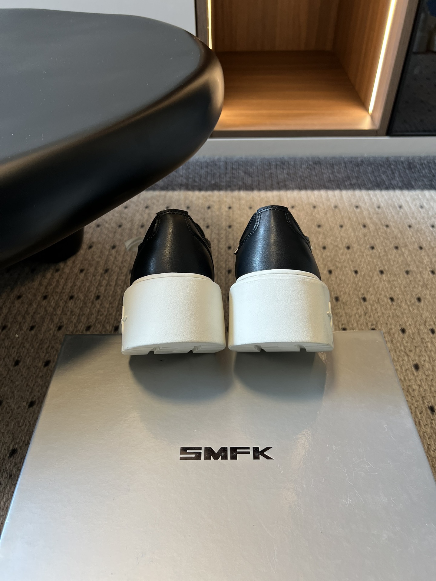 SMF*26ss早春新款松糕厚底鞋小个子的显高神器！简约大气的鞋型+厚底设计，悄悄增高5cm+，秒变大长