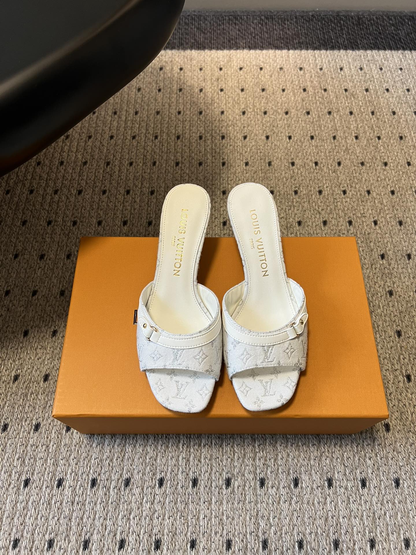 루이비통 신발 95985 Louis Vuitton Shoes