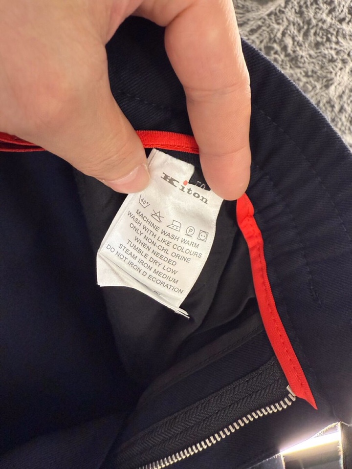kiton 奇顿 2026ss 早春新品精纺羊毛材质、男士长裤休闲裤，高奢内敛低调，轻松驾驭不挑人 裁剪