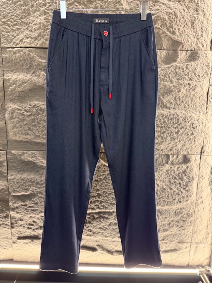 kiton 奇顿 2026ss 春夏新品\n男士亚麻材质休闲裤 \n颜色:黑色、蓝色\n尺码:48 50