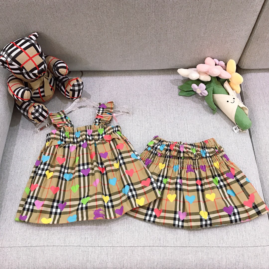 Couture sólo cambia tallas. Tamaño: 100-150 Burberr* Traje para niñas ~ Serie limitada [Chaleco de algodón puro ➕ Falda…