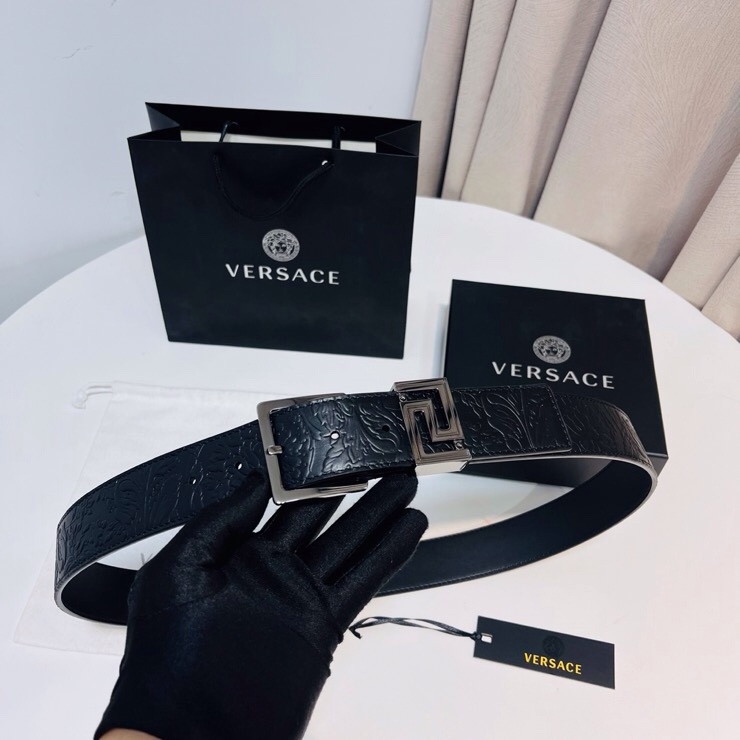 Versace 宽度：𝟰 𝟬𝗰𝗺 范思哲 VERSACE « 配全套 原包装 » 进口 小牛皮+精品纯铜扣 针扣系列 官网新款压花对版开模