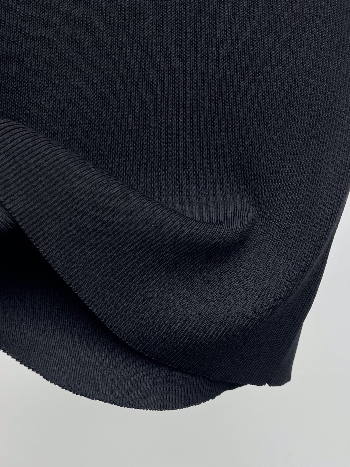 𝐋𝐨*刺绣Anagram背心简单清爽时髦采用弹力针织面料制作胸前loewe刺绣logo装饰单穿内搭都可s