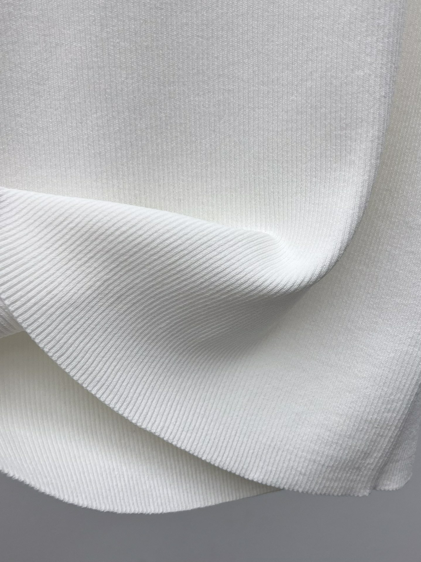 𝐋𝐨*刺绣Anagram背心简单清爽时髦采用弹力针织面料制作胸前loewe刺绣logo装饰单穿内搭都可s