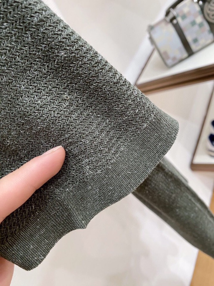 Loro Piana 诺悠翩雅L爆款到货 五个色春夏新品 男士亚麻针织POLO短袖衫翻领T恤\n码数：M