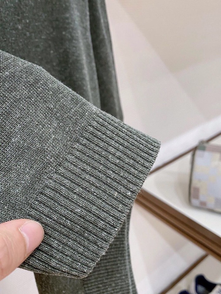 Loro Piana 诺悠翩雅L春夏新品 男士亚麻针织POLO衫短袖翻领T恤\n颜色：三色\n码数：M-