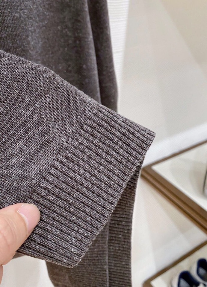 Loro Piana 诺悠翩雅L春夏新品 男士亚麻针织POLO衫短袖翻领T恤\n颜色：三色\n码数：M-