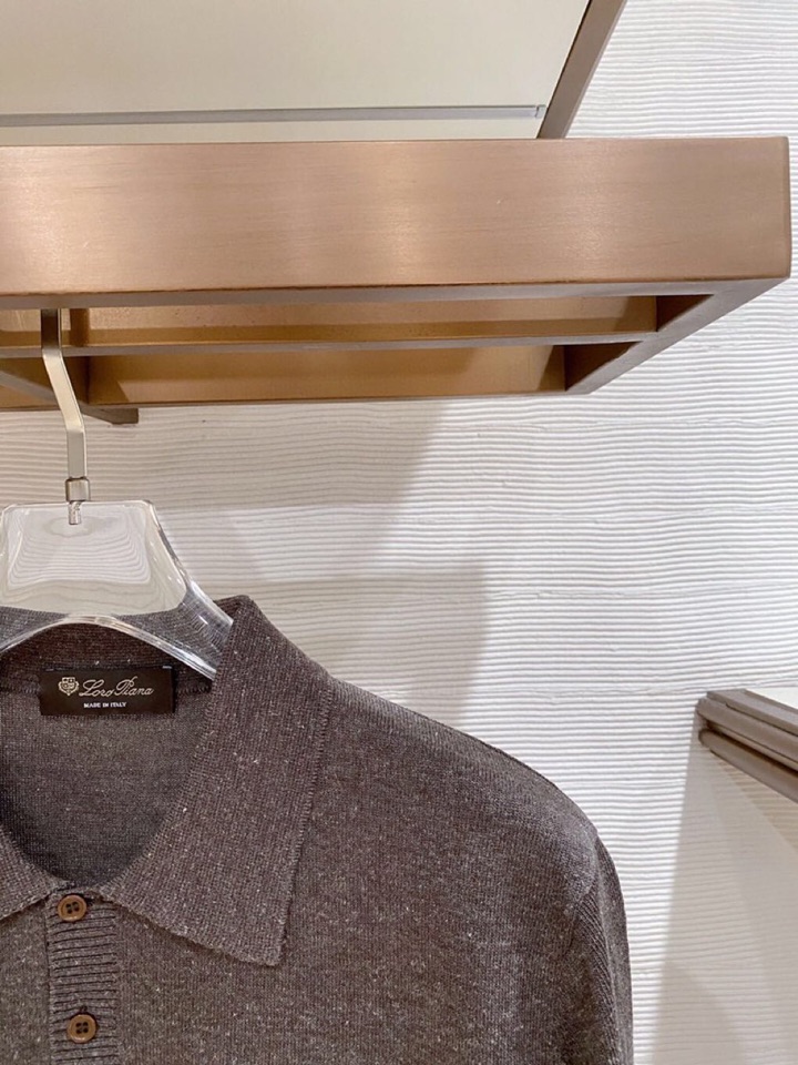 Loro Piana 诺悠翩雅L春夏新品 男士亚麻针织POLO衫短袖翻领T恤\n颜色：三色\n码数：M-