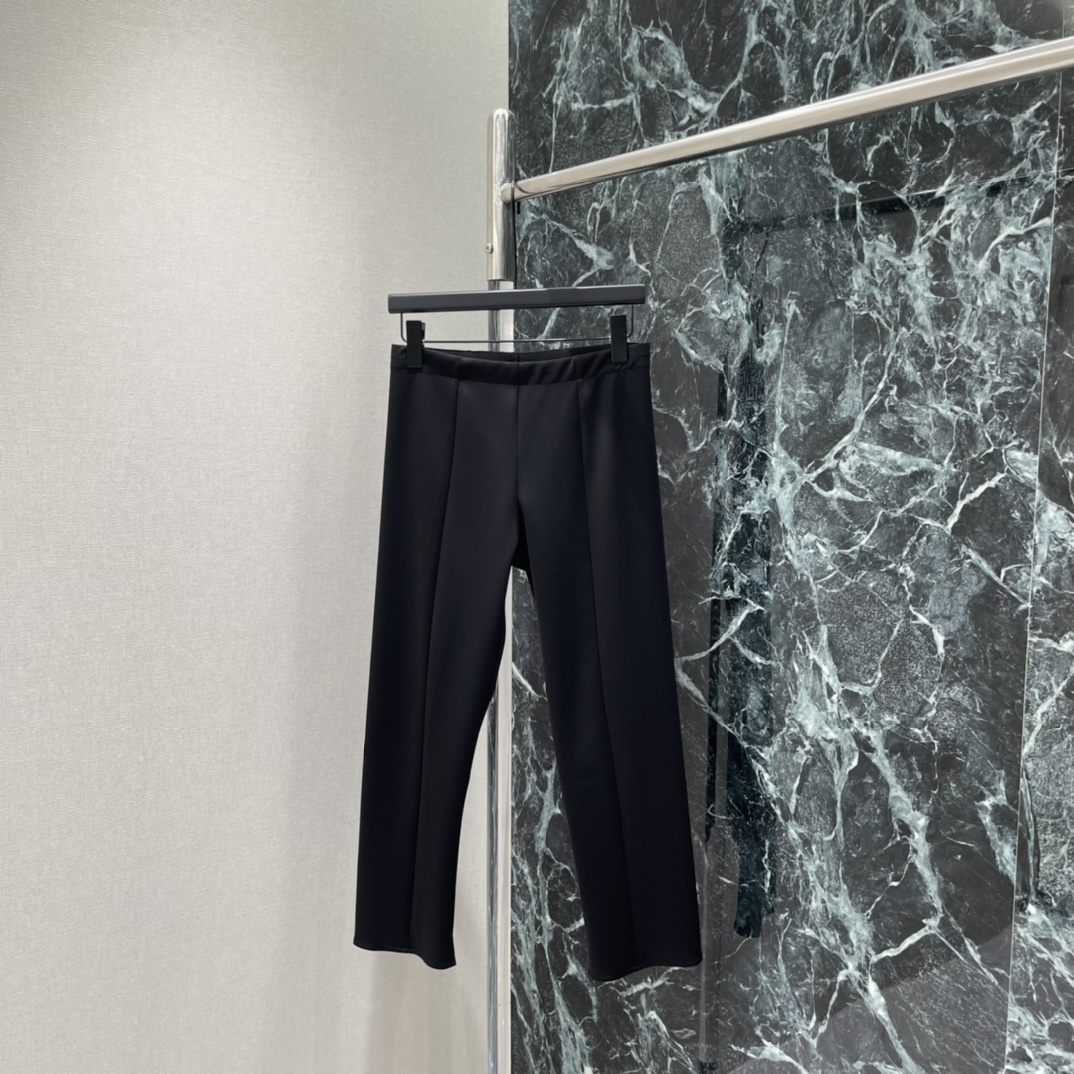 NO:778517,The highest version on the market, the girl inspects the goods, trims the three marks on the threads, and delivers the goods. You can send pictures and videos. If you want quality and service, add me on WeChat. We will not accept urgent orders. 26 new spring and summer high-waisted nine-point pants. The high-waist design elongates the proportion. The ankle-length pants are exposed. Refreshing and neat. Easy to control in daily commuting. Black and versatile. Match with shirts, sweaters or jackets. Easily switch between multiple styles. It is a must-have and practical item in the wardrobe! One color SML, women's clothing, jackets &  coats,shirts,19860909市面最高版本小妹验货、修剪线头上三标、发货可发图及拍视频,要品质要服务的加我微信,不接急单. 26春夏新款 高腰九分裤 高腰设计拉长比例 九分裤长露脚踝 清爽利落 通勤日常都能轻松驾驭 黑色百搭 随意搭配衬衫 针织衫或外套 轻松切换多种风格 是衣橱必备实用单品!一个色SML,女装,jackets & coats,shirts,,Women's clothing