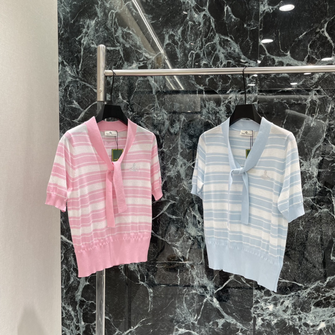 NO:778530,The highest version on the market, the girl inspects the goods, trims the three marks on the threads, and delivers the goods. You can send pictures and videos. If you want quality and service, add me on WeChat. We will not accept urgent orders. Saturn 26 spring and summer new style ribbon sweater. The collar ribbon design is smart and elegant. The brand embroidery on the chest is very recognizable. Short sleeves + knitted fabric. It can be worn for commuting and leisure. The light blue tone is fresh and soft. Pair with light-colored trousers or skirts.  Easily get a gentle and atmospheric outfit ~ Two colors of SML, women's clothing, skirts, T-shirt,19860909市面最高版本小妹验货、修剪线头上三标、发货可发图及拍视频,要品质要服务的加我微信,不接急单. 土星 26春夏新款 飘带针织衫 领口飘带设计灵动优雅 胸前品牌刺绣超有辨识度 短袖+针织面料 通勤休闲都能穿 浅蓝色调清新柔和 搭配浅色裤装或裙装 轻松get温柔氛围感穿搭~两个色SML,女装,skirts,T-shirt,,Women's clothing