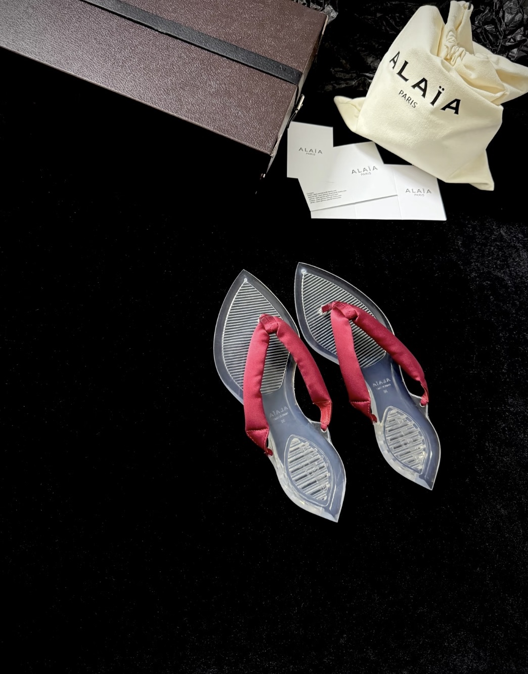NO:784354,Upper foot picture, split-toe shoes19860909上脚图,分趾鞋,Women's Shoes
