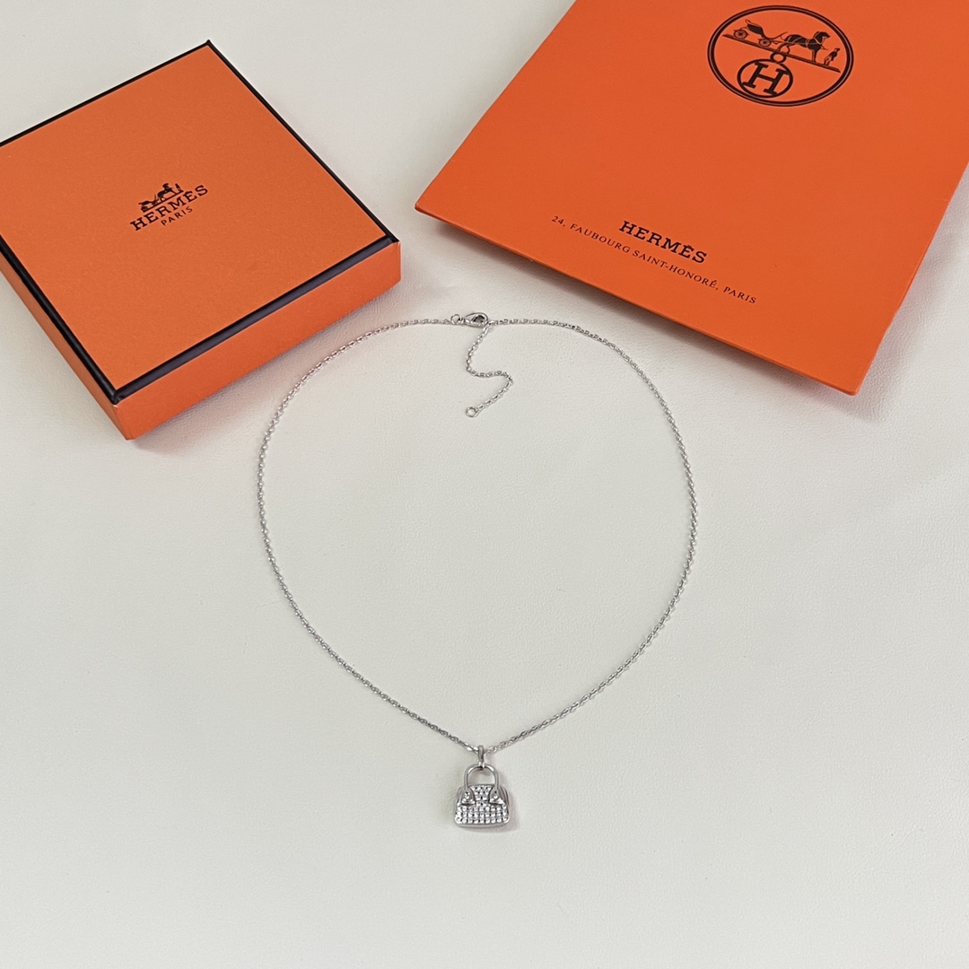 Hermès Birkin Amulette Pendant 爱马仕包包项链 完美的切割工艺，体现包包质感更