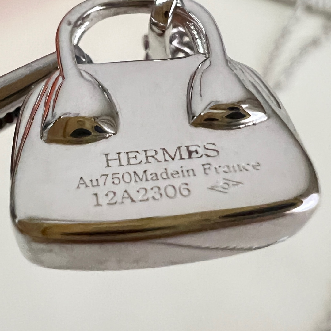 Hermès Birkin Amulette Pendant 爱马仕包包项链 完美的切割工艺，体现包包质感更