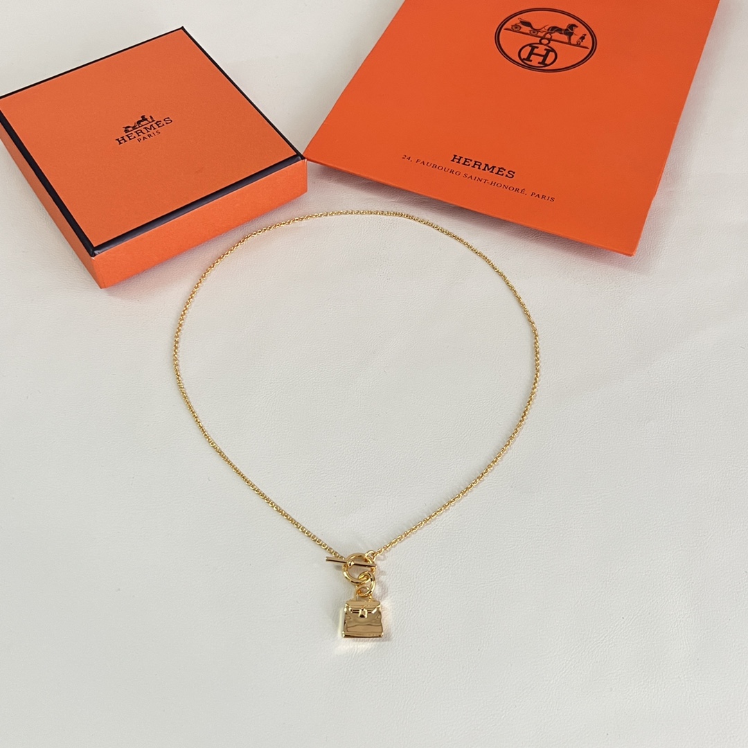 Hermès Birkin Amulette Pendant 爱马仕包包项链 完美的切割工艺，体现包包质感更