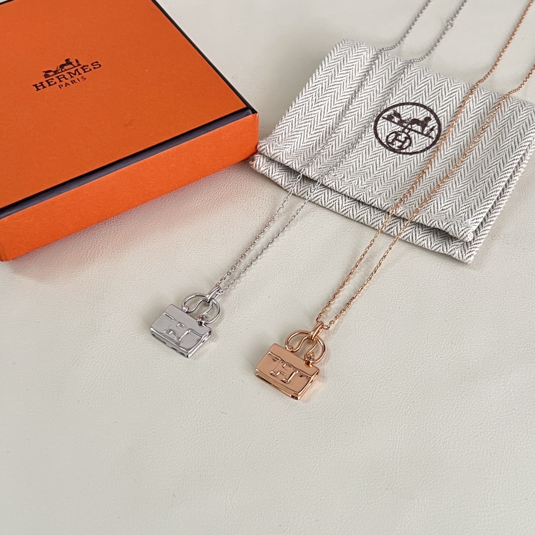 Hermès CONSTANCE 爱马仕 包包项链 完美的切割工艺，体现包包质感更