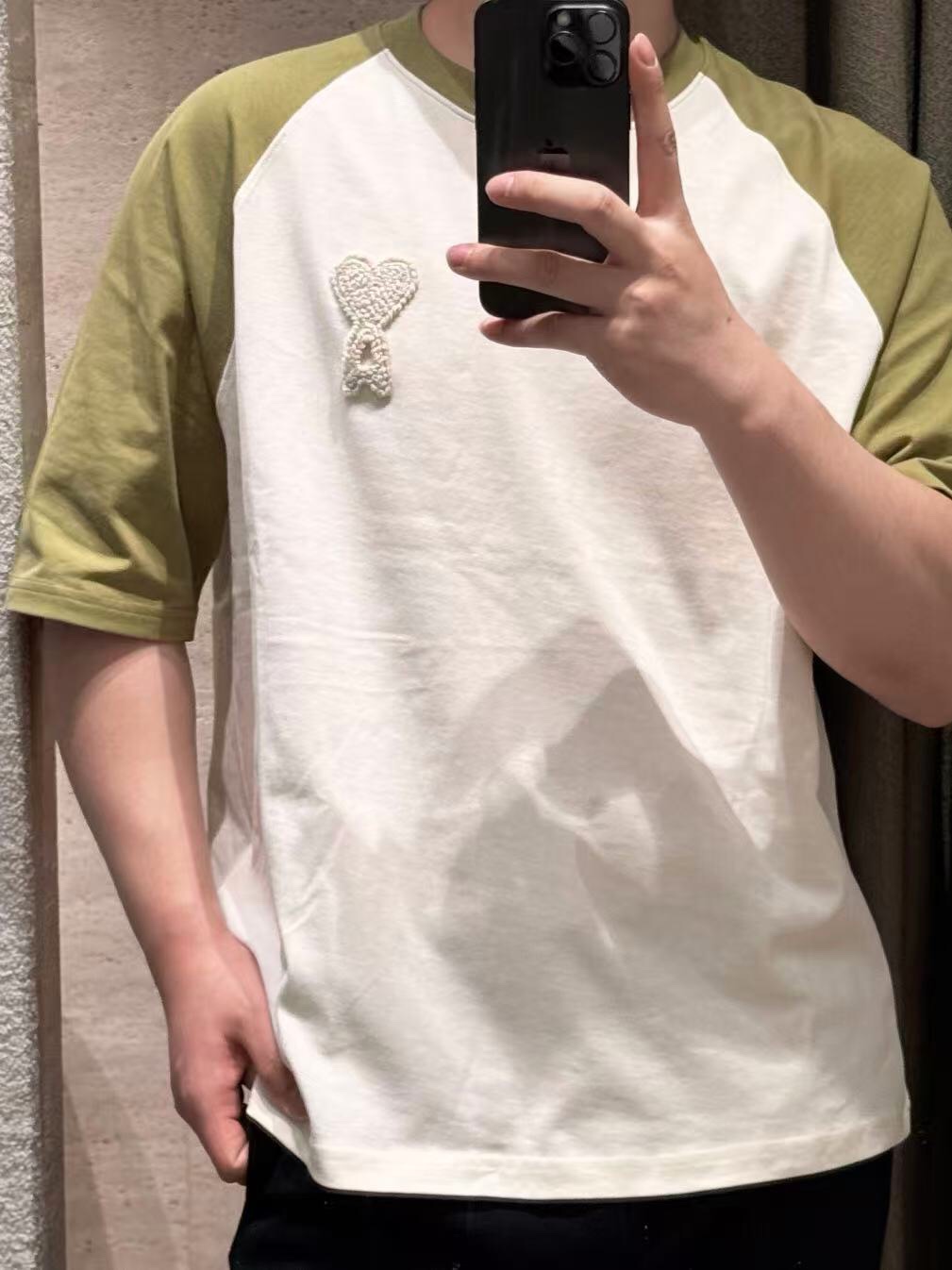 Alternative view of T-Shirt 03853