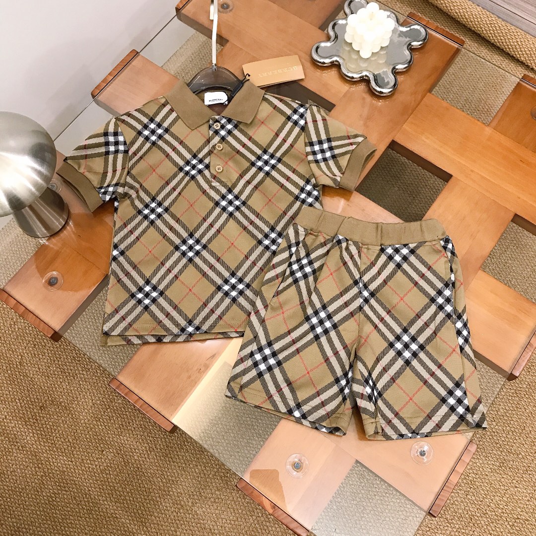 Alta costura solo cambio de talla BURBERR* conjunto ~ serie limitada 【Polo de cuello pequeño + pantalones cortos】 Con e…