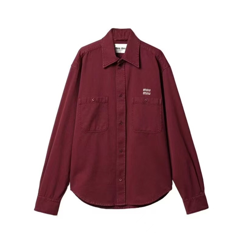 NO:781269,Model No. 20262668 Miumi* new style long-sleeved shirt with logo embroidered letters on chest pocket, red, SML, [L size shoulder width 51, bust 118, sleeve length 63, length 76; weight 0.420kg], Miumiu-clothing, miumiu,19860909款号20262668 Miumi*新款 胸前口袋logo刺绣字母长袖衬衣,红色,SML,【L码肩宽51,胸围118,袖长63,长76；重量0.420kg】,缪缪-服装,miumiu,,Women's clothing