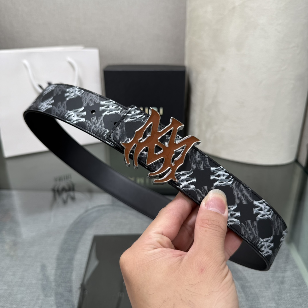 爱美丽AMIRI最新网红爆款双面牛皮皮带配原装盒专柜同步3.8宽新款上市了，原版牛皮，搭配钢扣，优雅，大