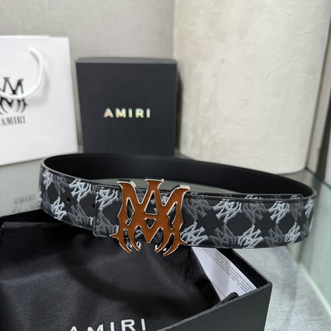 爱美丽AMIRI最新网红爆款双面牛皮皮带配原装盒专柜同步3.8宽新款上市了，原版牛皮，搭配钢扣，优雅，大