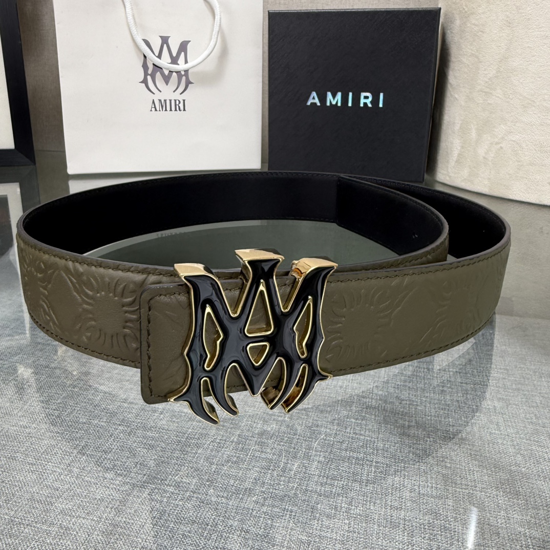 爱美丽AMIRI最新网红爆款双面牛皮皮带配原装盒专柜同步3.8宽新款上市了，原版牛皮，搭配钢扣，优雅，大