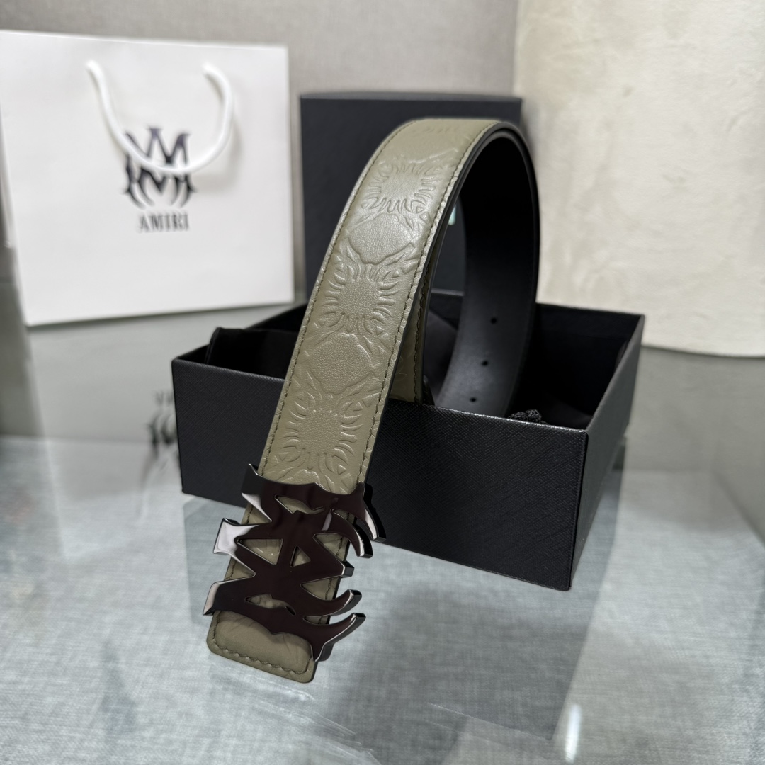 爱美丽AMIRI最新网红爆款双面牛皮皮带配原装盒专柜同步3.8宽新款上市了，原版牛皮，搭配钢扣，优雅，大