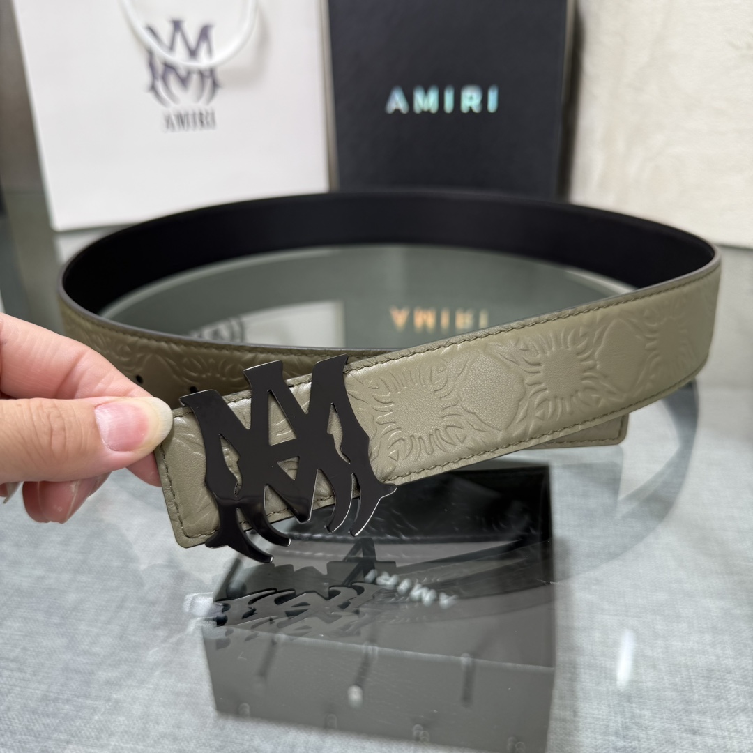 爱美丽AMIRI最新网红爆款双面牛皮皮带配原装盒专柜同步3.8宽新款上市了，原版牛皮，搭配钢扣，优雅，大