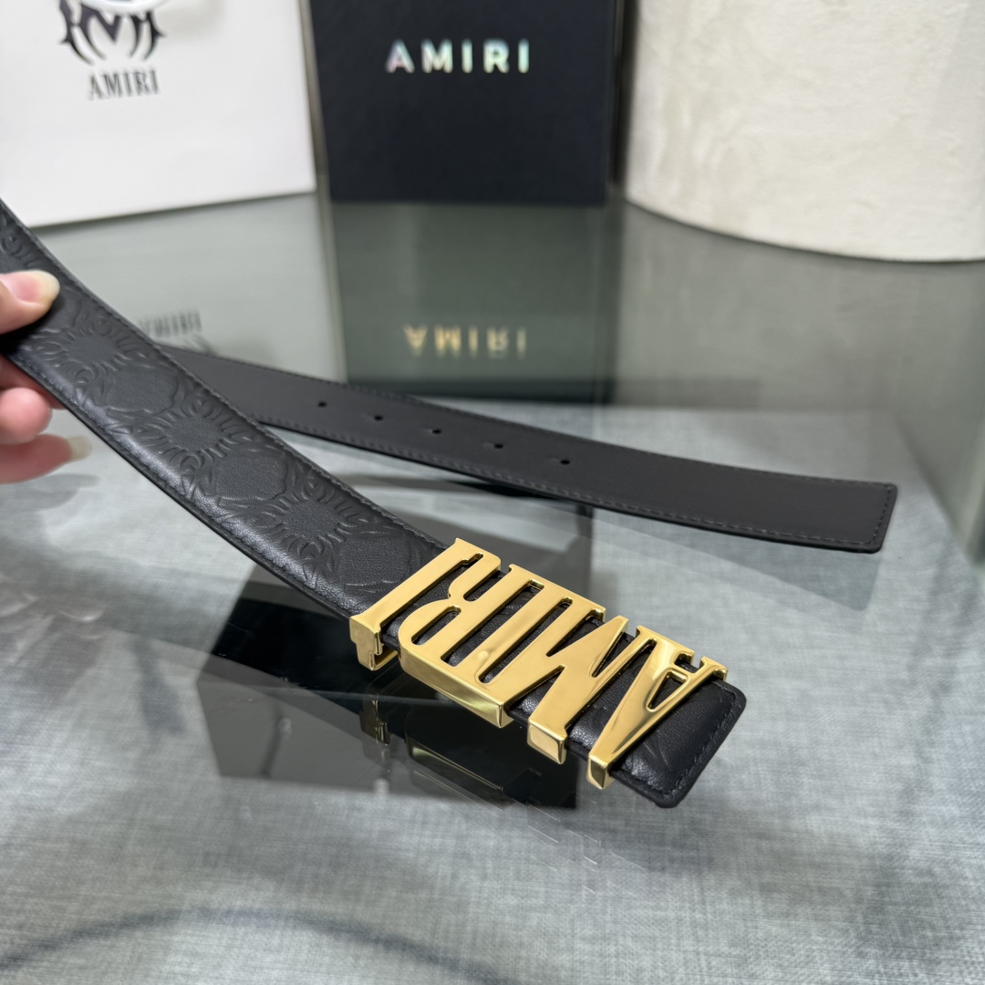 爱美丽AMIRI最新网红爆款双面牛皮皮带配原装盒专柜同步3.8宽新款上市了，原版牛皮，搭配钢扣，优雅，大