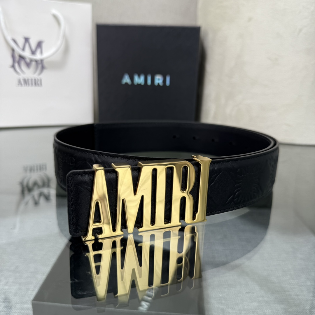爱美丽AMIRI最新网红爆款双面牛皮皮带配原装盒专柜同步3.8宽新款上市了，原版牛皮，搭配钢扣，优雅，大