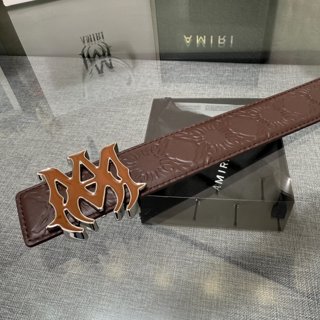 爱美丽AMIRI最新网红爆款双面牛皮皮带配原装盒专柜同步3.8宽新款上市了，原版牛皮，搭配钢扣，优雅，大