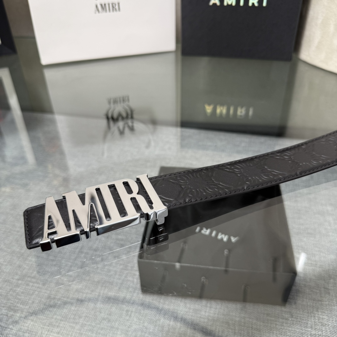 爱美丽AMIRI最新网红爆款双面牛皮皮带配原装盒专柜同步3.8宽新款上市了，原版牛皮，搭配钢扣，优雅，大