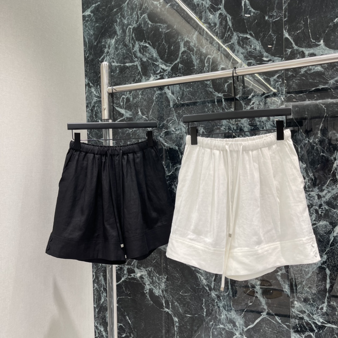 NO:780734,The highest version on the market, the girl inspects the goods, trims the three marks on the threads, and delivers the goods. You can post pictures and take videos. If you want quality and service, please add me on WeChat. We will not accept urgent orders. 26 new spring and summer linen shorts. High waist and wide leg design. Elastic waist is super comfortable. Suitable for a variety of body types. Can be worn for commuting, travel and leisure. Slim and covers the hips. Pear-shaped body and small people are friendly. Easily lengthen the leg proportions. It is a must-have item for summer wardrobe! Two colors of SML, women's clothing, shorts,19860909市面最高版本小妹验货、修剪线头上三标、发货可发图及拍视频,要品质要服务的加我微信,不接急单. 26春夏新款 亚麻短裤 高腰阔腿五分设计 松紧腰超舒适 适合多种身材 通勤出游休闲都能穿 显瘦遮胯 梨形身材和小个子友好 轻松拉长腿部比例 是夏季衣橱必备单品!两个色SML,女装,shorts,,Women's clothing