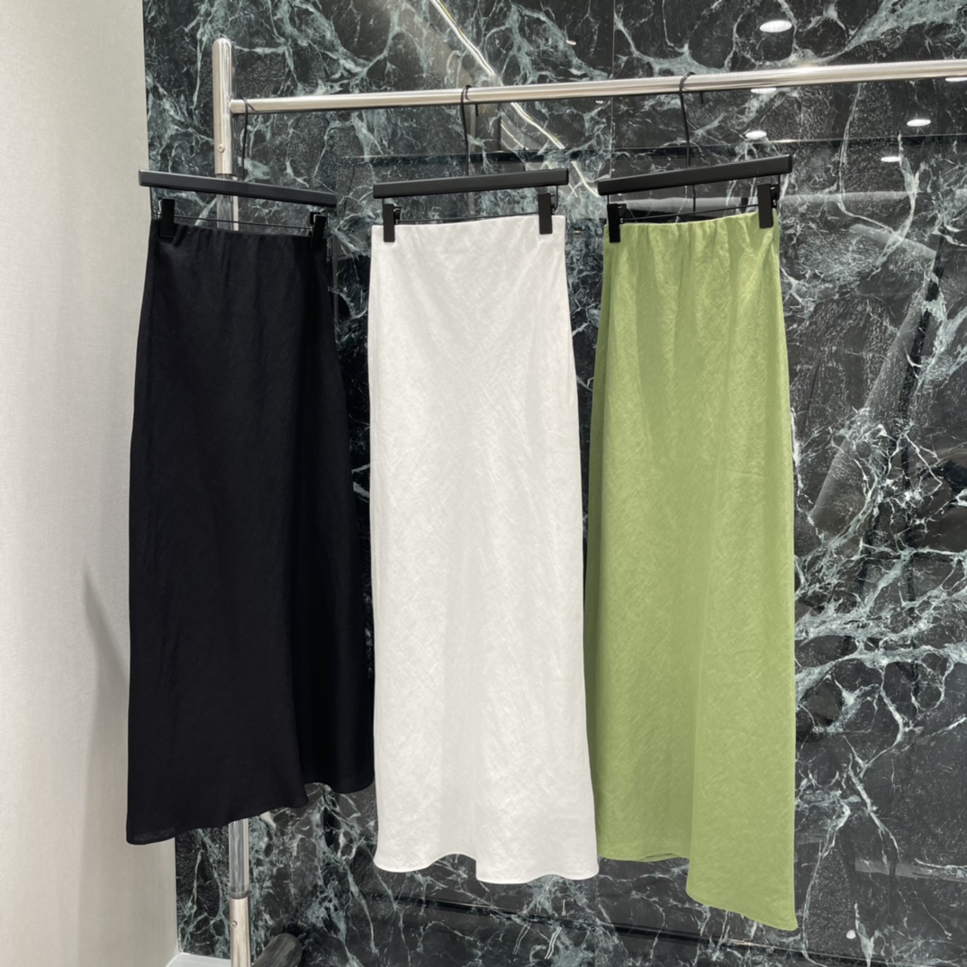 NO:780741,The highest version on the market, the girl inspects the goods, trims the three marks on the threads, and delivers the goods. You can send pictures and videos. If you want quality and service, please add me on WeChat. We will not accept urgent orders. 26 new spring and summer linen skirts. Straight long design. The elastic waist is super tolerant and suitable for a variety of body shapes ~ simple and elegant style. It can be easily managed for commuting, dating, and formal occasions. It looks great with knitted sweaters or shirts. Easily create elegant outfits! Three colors SML, women's clothing, skirts, shirts,19860909市面最高版本小妹验货、修剪线头上三标、发货可发图及拍视频,要品质要服务的加我微信,不接急单. 26春夏新款 亚麻半身裙 直筒长款设计 松紧腰超包容适合多种身材~简约优雅风格 通勤约会 正式场合都能 轻松驾驭 搭配针织衫或衬衫都很出彩 轻松打造气质穿搭!三个色SML,女装,skirts,shirts,,Women's clothing