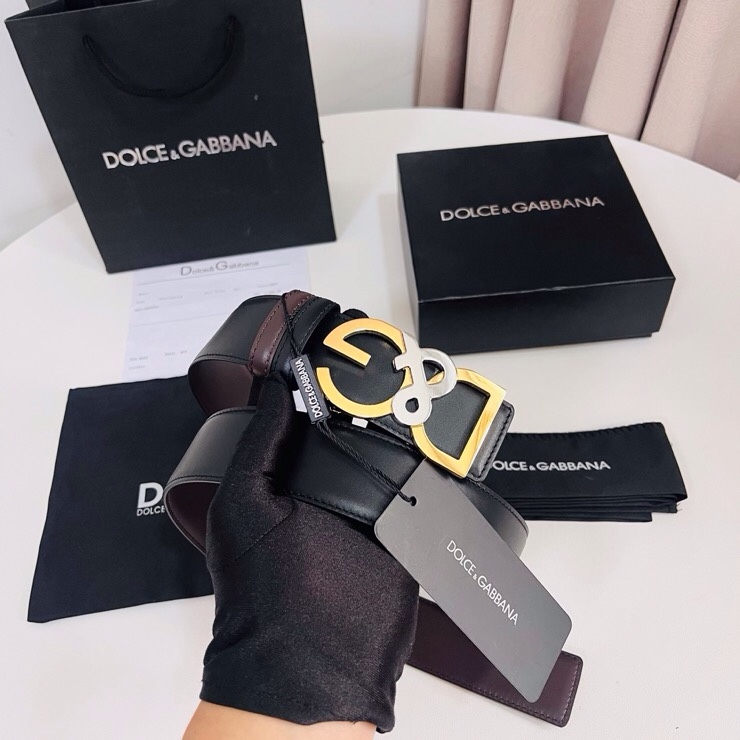 Dolce&Gabbana  黑咖双面小牛皮腰带，双面使用尽显巧思 ，宽度.40mm