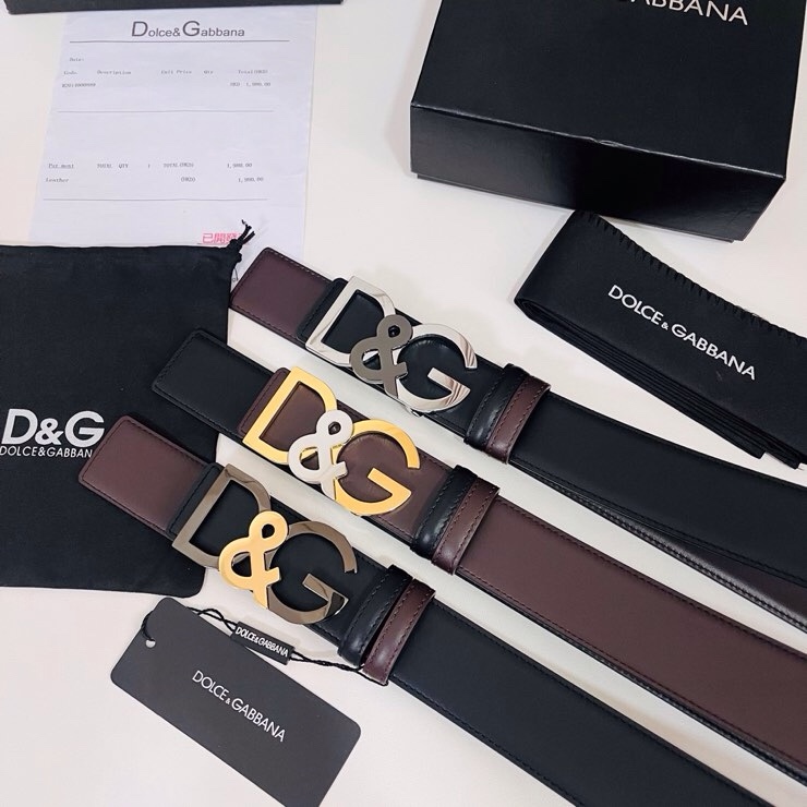 Dolce&Gabbana  黑咖双面小牛皮腰带，双面使用尽显巧思 ，宽度.40mm