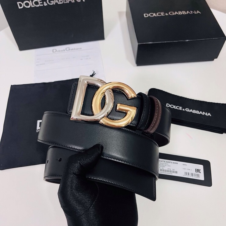 Dolce&Gabbana  黑咖双面小牛皮腰带，双面使用尽显巧思 ，宽度.40mm