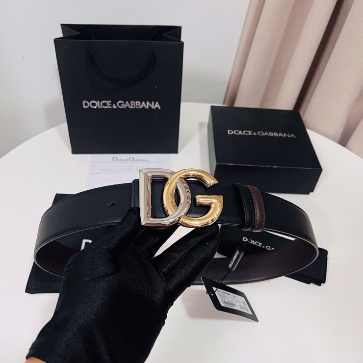 Dolce&Gabbana  黑咖双面小牛皮腰带，双面使用尽显巧思 ，宽度.40mm