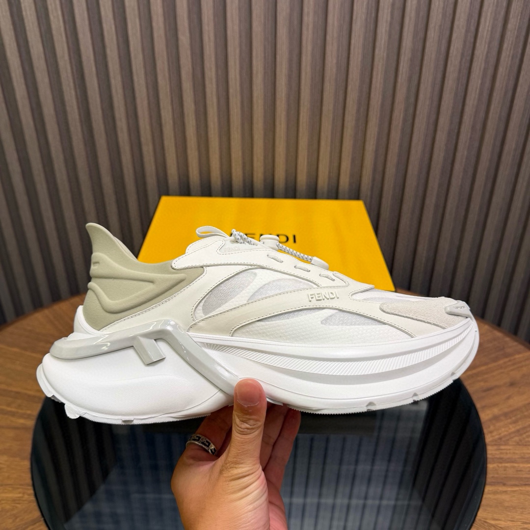 Fendi Sneakers 10214