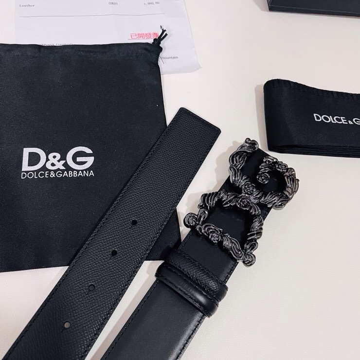 Dolce&Gabbana ，经典徽标腰带,优雅点睛各式造型，男士牛皮腰带，4.0cm。
