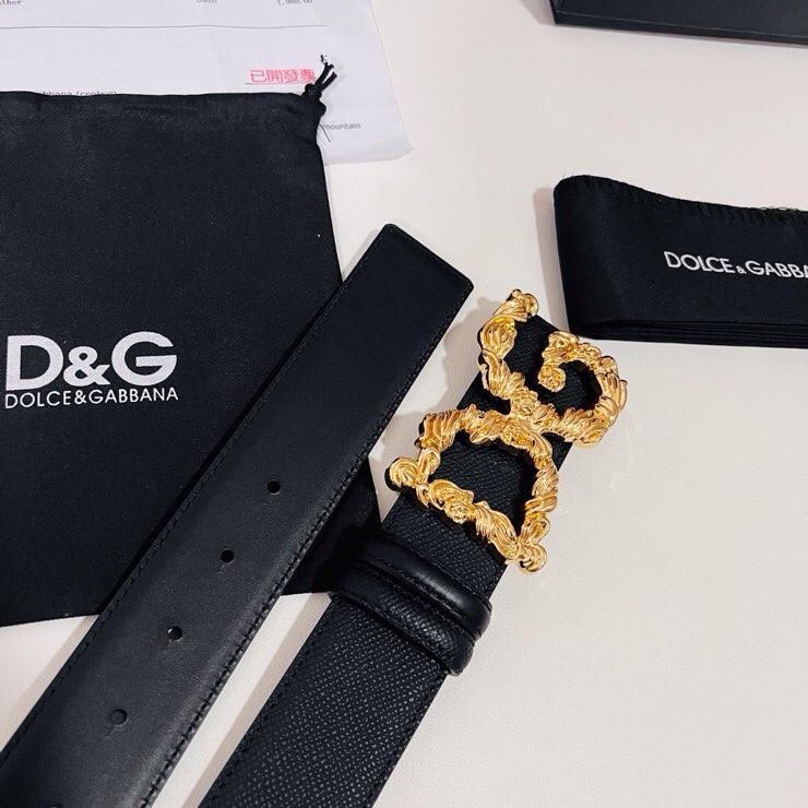 Dolce&Gabbana ，经典徽标腰带,优雅点睛各式造型，男士牛皮腰带，4.0cm。