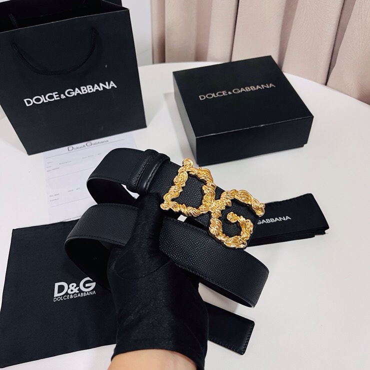 Dolce&Gabbana ，经典徽标腰带,优雅点睛各式造型，男士牛皮腰带，4.0cm。