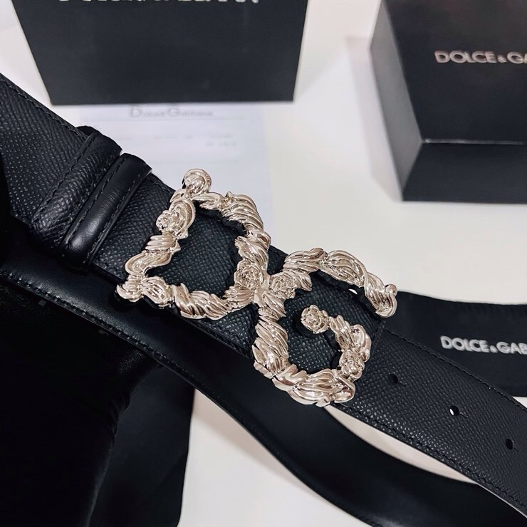 Dolce&Gabbana ，经典徽标腰带,优雅点睛各式造型，男士牛皮腰带，4.0cm。
