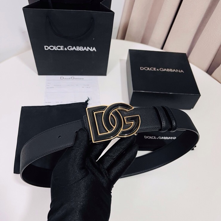 Dolce&Gabbana ，经典徽标腰带,优雅点睛各式造型，男士牛皮腰带，4.0cm。