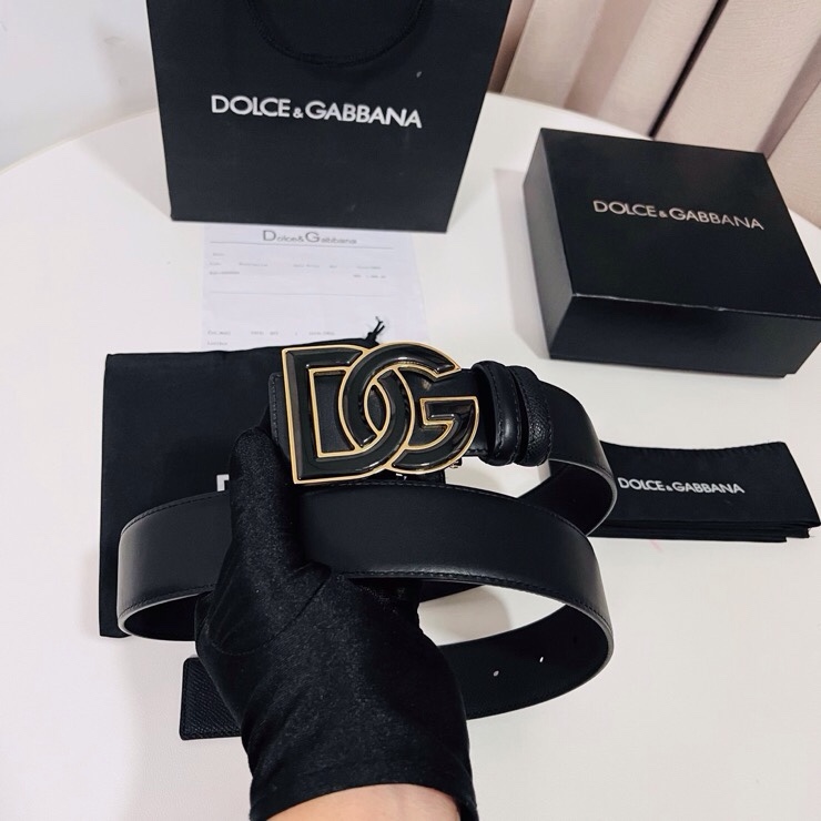 Dolce&Gabbana ，经典徽标腰带,优雅点睛各式造型，男士牛皮腰带，4.0cm。