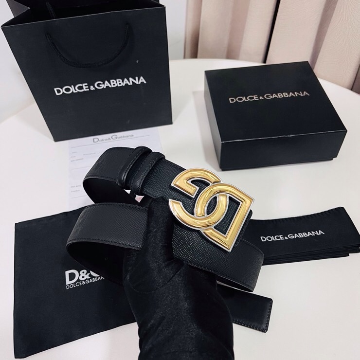Dolce&Gabbana ，经典徽标腰带,优雅点睛各式造型，男士牛皮腰带，4.0cm。