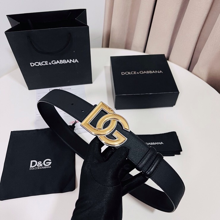 Dolce&Gabbana ，经典徽标腰带,优雅点睛各式造型，男士牛皮腰带，4.0cm。