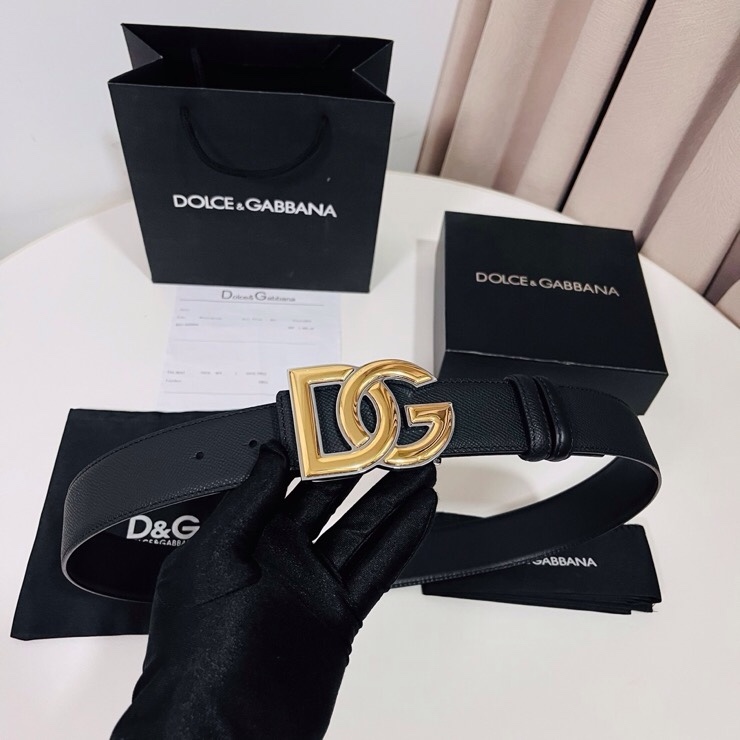 Dolce&Gabbana ，经典徽标腰带,优雅点睛各式造型，男士牛皮腰带，4.0cm。