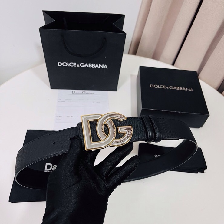 Dolce&Gabbana ，经典徽标腰带,优雅点睛各式造型，男士牛皮腰带，4.0cm。