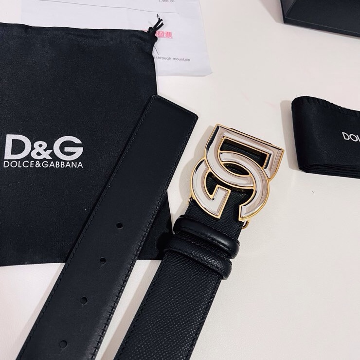 Dolce&Gabbana ，经典徽标腰带,优雅点睛各式造型，男士牛皮腰带，4.0cm。