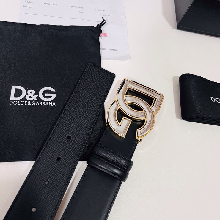 Dolce&Gabbana ，经典徽标腰带,优雅点睛各式造型，男士牛皮腰带，4.0cm。
